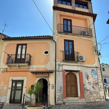 Alojamento de Acomodação e Pequeno-almoço La Dimora Dei Normanni 4*