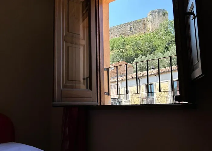 La Dimora Dei Normanni 住宿加早餐酒店 4*